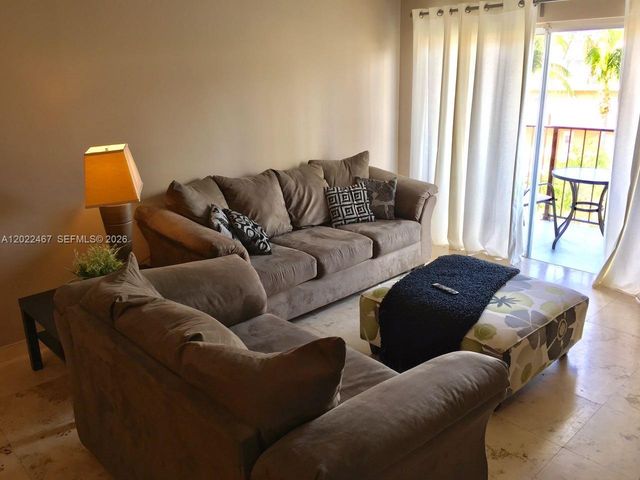 3642 NE 171st St 308, North Miami Beach, FL 33160