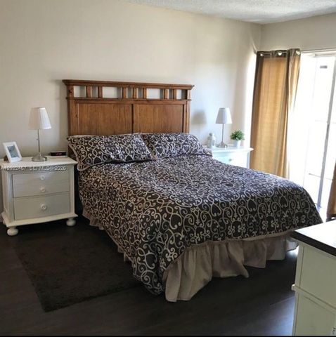 3642 NE 171st St 308, North Miami Beach, FL 33160