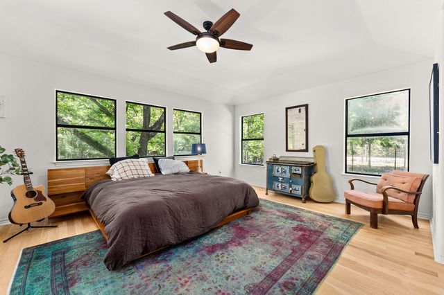 800 Spur 191, Spicewood, TX 78669