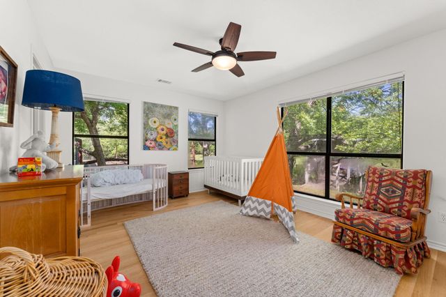 800 Spur 191, Spicewood, TX 78669