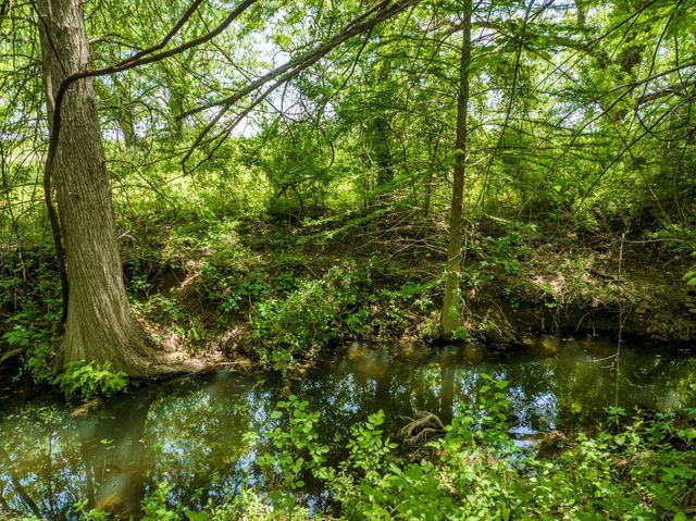 800 Spur 191, Spicewood, TX 78669