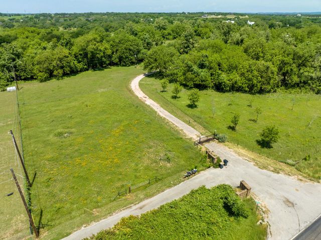 800 Spur 191, Spicewood, TX 78669