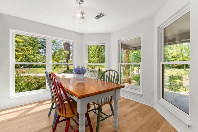 800 Spur 191, Spicewood, TX 78669