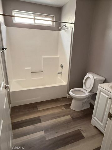 1335 Newport Avenue 209, Long Beach, CA 90804