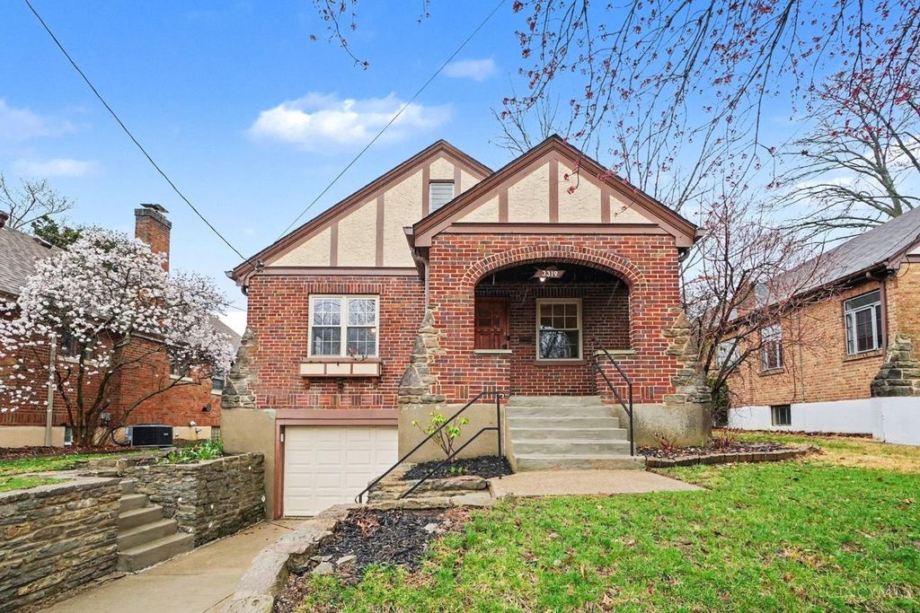 3319 De Forest Drive, Cincinnati, OH 45209