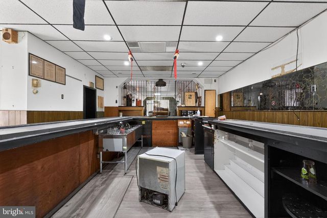 6600 RIDGE AVE, Philadelphia, PA 19128