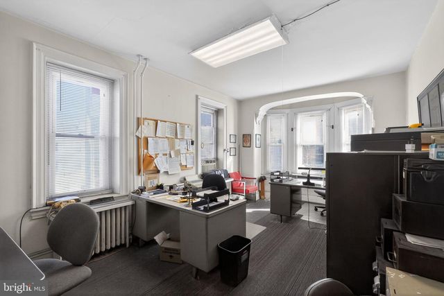 6600 RIDGE AVE, Philadelphia, PA 19128