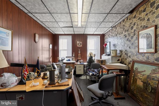 6600 RIDGE AVE, Philadelphia, PA 19128