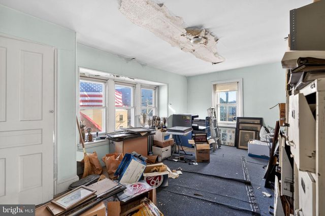 6600 RIDGE AVE, Philadelphia, PA 19128