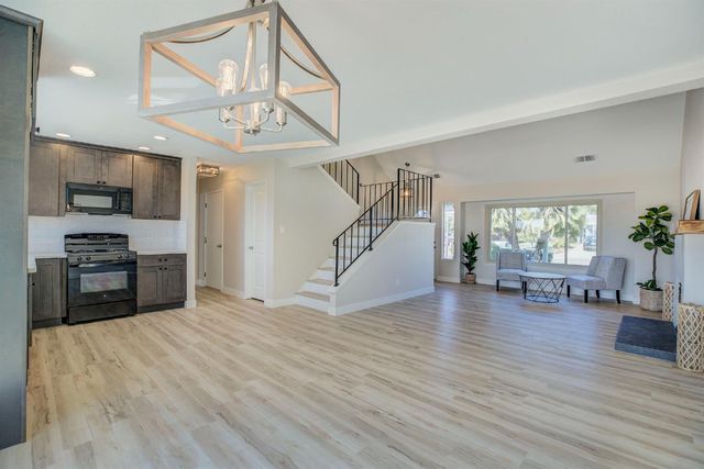 5875 Casa Grande Ave, Rocklin, CA 95677