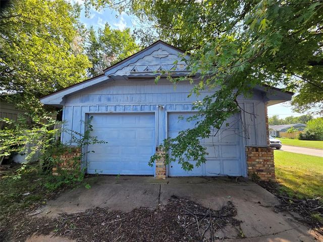 1400 Tanglewood Drive, Oklahoma City, OK 73115