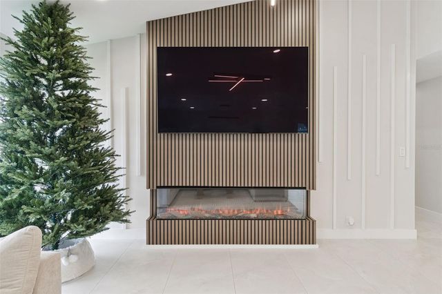 7853 SUNDOWN DRIVE, St Petersburg, FL 33709