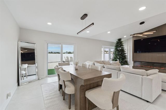 7853 SUNDOWN DRIVE, St Petersburg, FL 33709