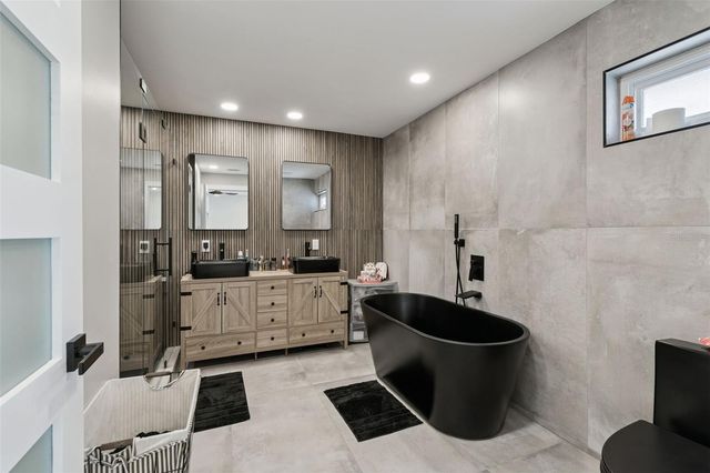 7853 SUNDOWN DRIVE, St Petersburg, FL 33709