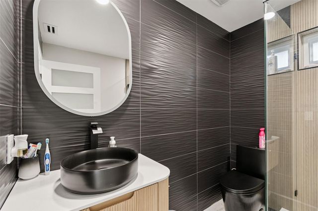 7853 SUNDOWN DRIVE, St Petersburg, FL 33709