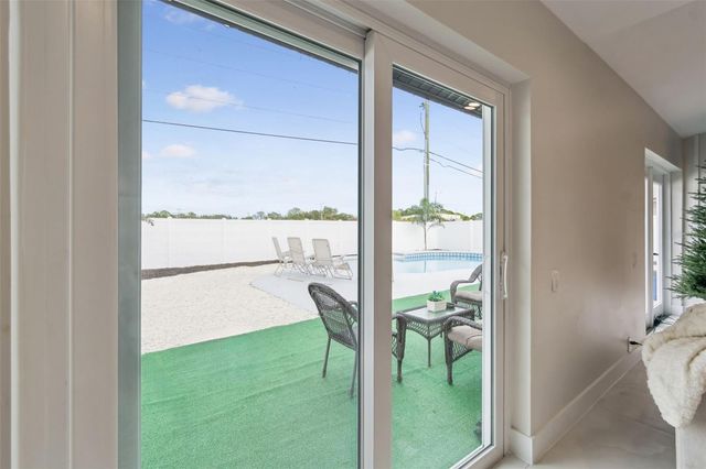 7853 SUNDOWN DRIVE, St Petersburg, FL 33709