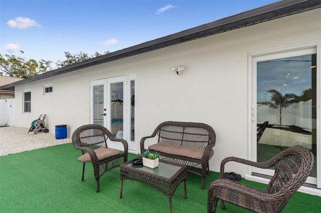 7853 SUNDOWN DRIVE, St Petersburg, FL 33709