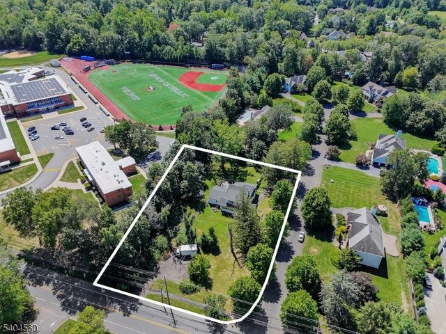 2 Dutch Ln, Scotch Plains Twp., NJ 07076