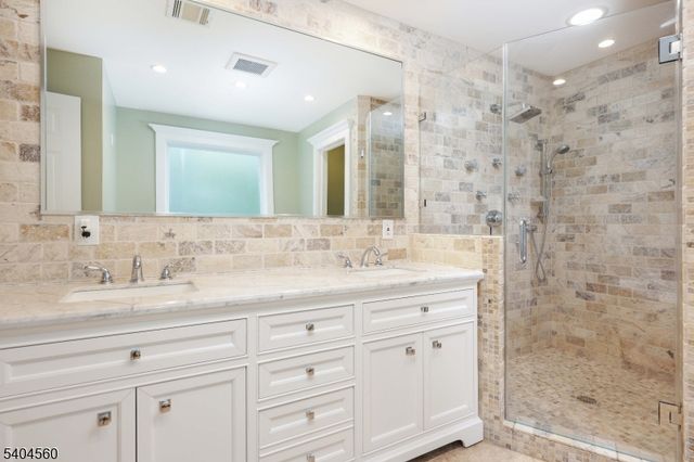 2 Dutch Ln, Scotch Plains Twp., NJ 07076