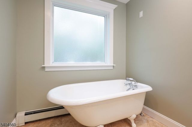 2 Dutch Ln, Scotch Plains Twp., NJ 07076