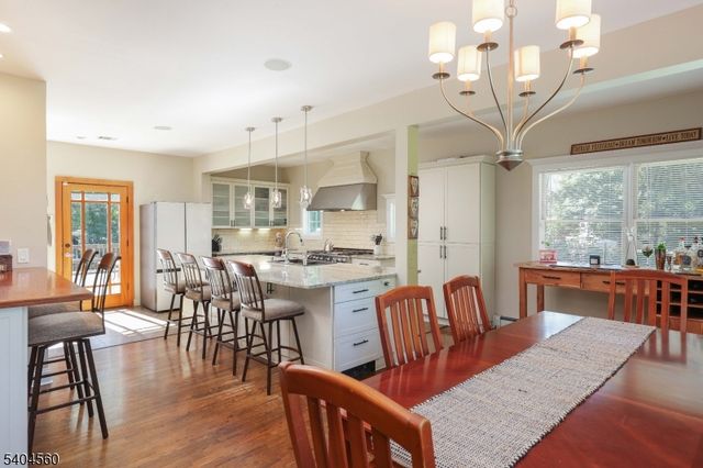 2 Dutch Ln, Scotch Plains Twp., NJ 07076