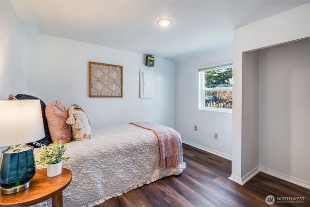 12406 2nd Place SW, Seattle, WA 98146