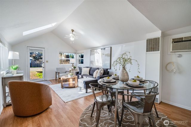 12406 2nd Place SW, Seattle, WA 98146