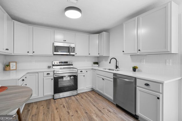 51 Pine Avenue, Commerce, GA 30529