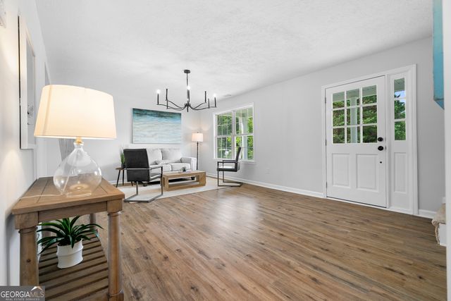 51 Pine Avenue, Commerce, GA 30529