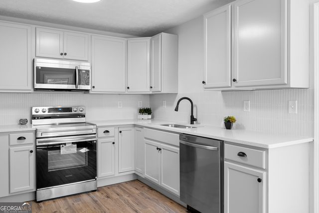 51 Pine Avenue, Commerce, GA 30529