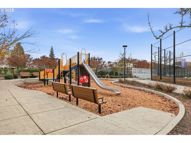 8013 Ne 35TH Ave, Vancouver, WA 98665