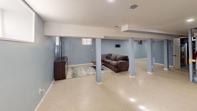 176 E Grand Avenue, Fox Lake, IL 60020