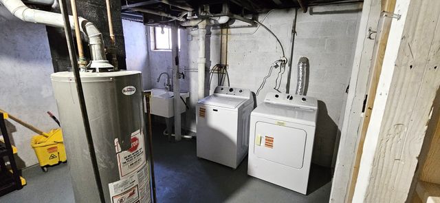 176 E Grand Avenue, Fox Lake, IL 60020