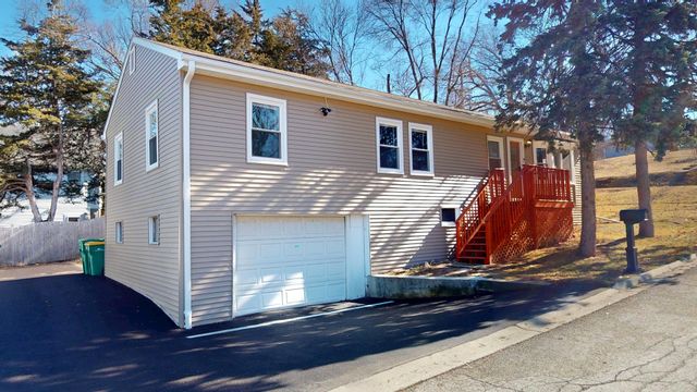 176 E Grand Avenue, Fox Lake, IL 60020