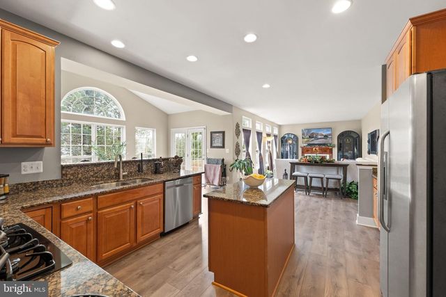 14213 SHARPSHINNED DR, Gainesville, VA 20155