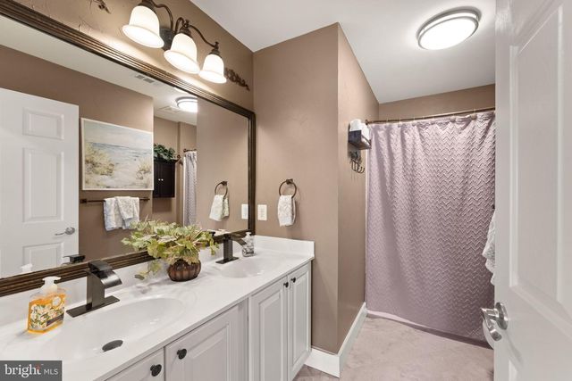 14213 SHARPSHINNED DR, Gainesville, VA 20155