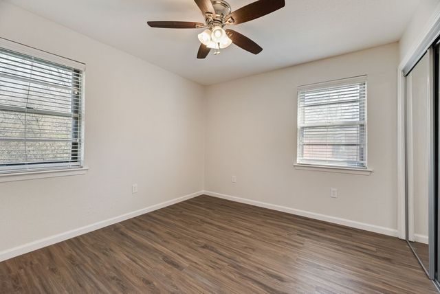 424 Holder Drive, Hurst, TX 76053