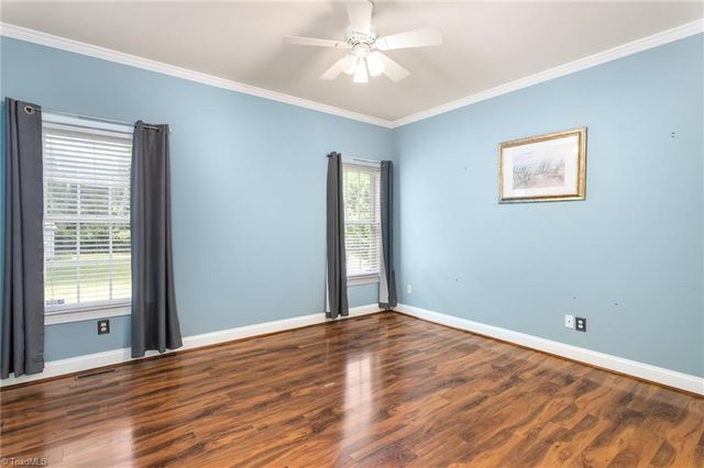 150 Serenity Pointe Drive, Kernersville, NC 27284