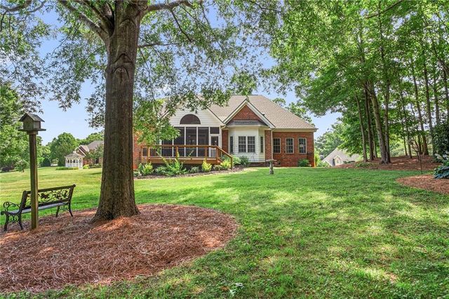 150 Serenity Pointe Drive, Kernersville, NC 27284