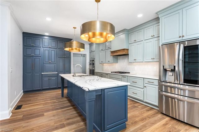 150 Serenity Pointe Drive, Kernersville, NC 27284