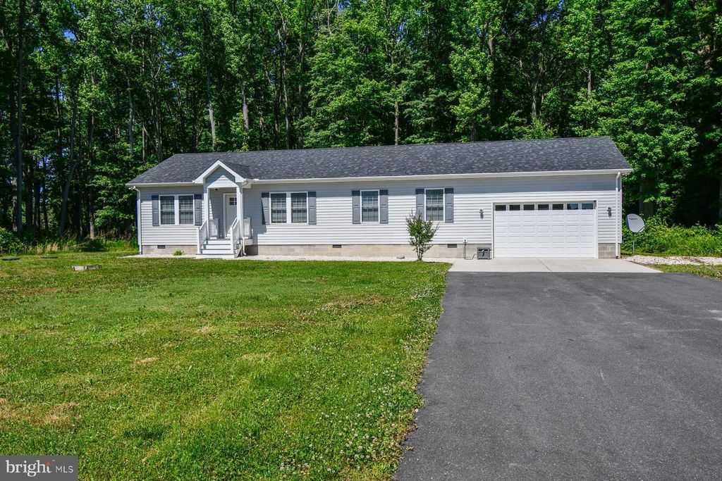 Image 1 of property listing at 11006 MUMFORD RD, Bishopville, MD 21813