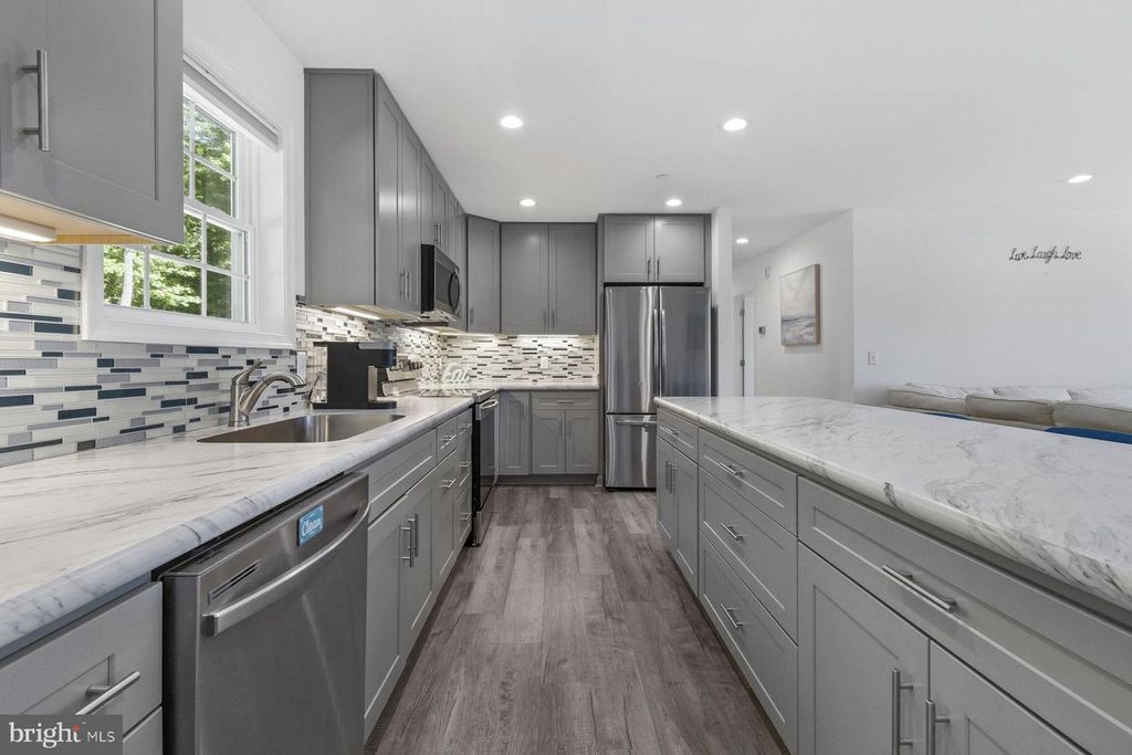 Image 10 of property listing at 11006 MUMFORD RD, Bishopville, MD 21813