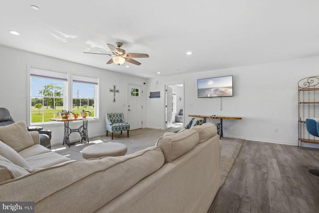 Image 20 of property listing at 11006 MUMFORD RD, Bishopville, MD 21813