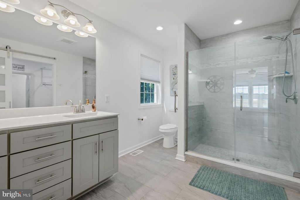 Image 25 of property listing at 11006 MUMFORD RD, Bishopville, MD 21813