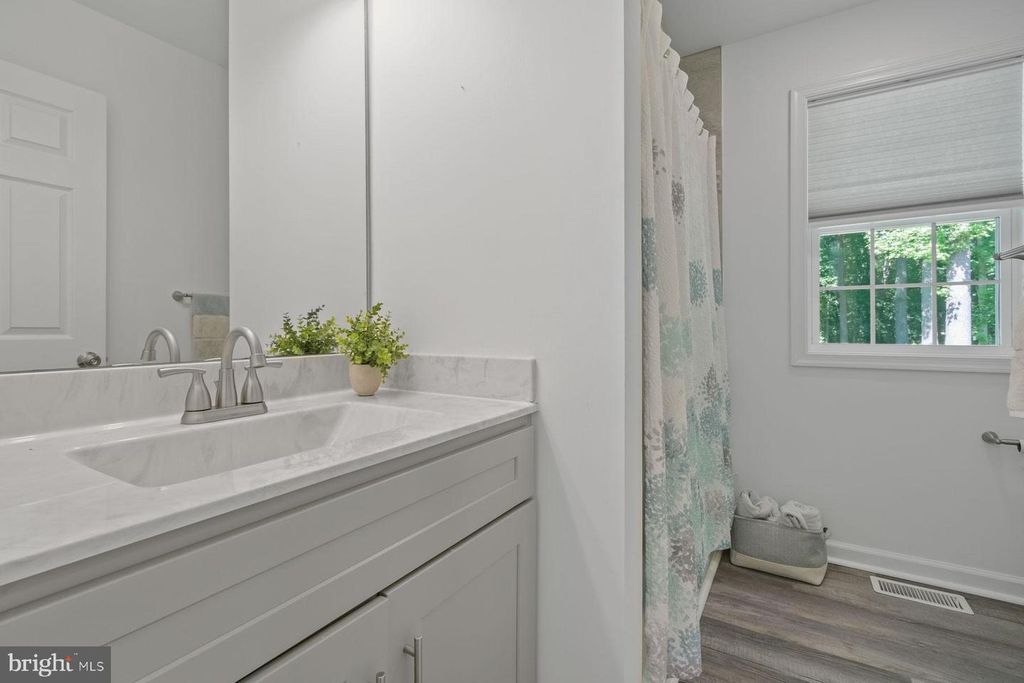 Image 35 of property listing at 11006 MUMFORD RD, Bishopville, MD 21813