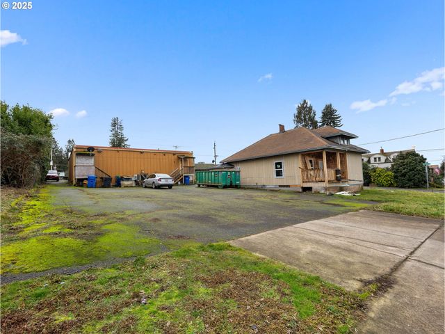 39355 PROCTOR Blvd, Sandy, OR 97055