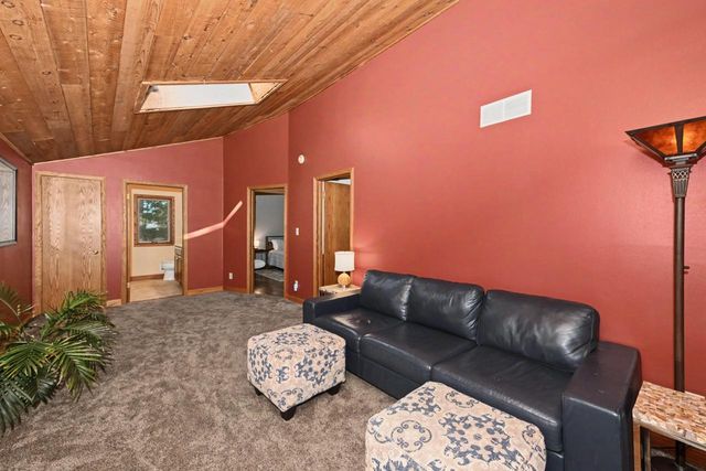 540 Mccarthy DRIVE S, Hartford, WI 53027