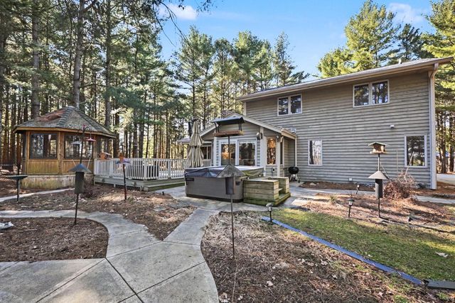 540 Mccarthy DRIVE S, Hartford, WI 53027