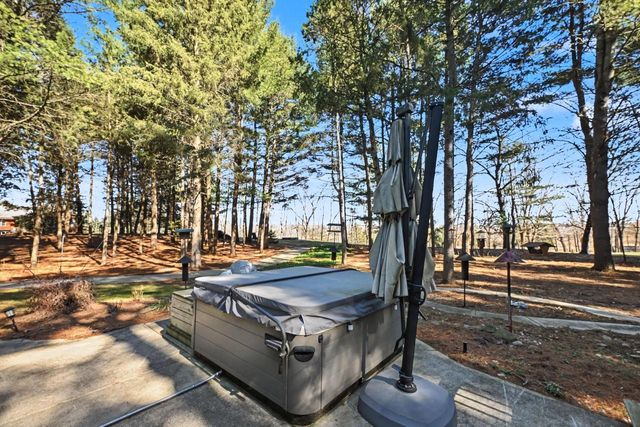 540 Mccarthy DRIVE S, Hartford, WI 53027