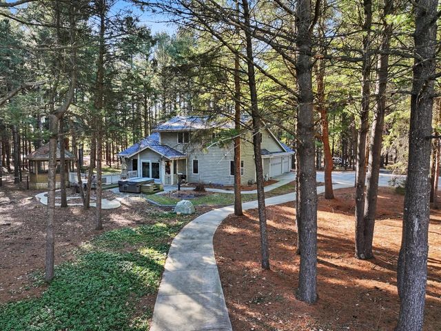 540 Mccarthy DRIVE S, Hartford, WI 53027